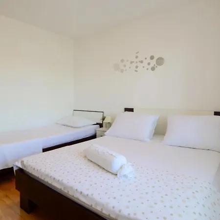 Apartment Neda-2 *