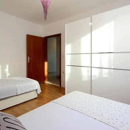 Neda-2 Trogir